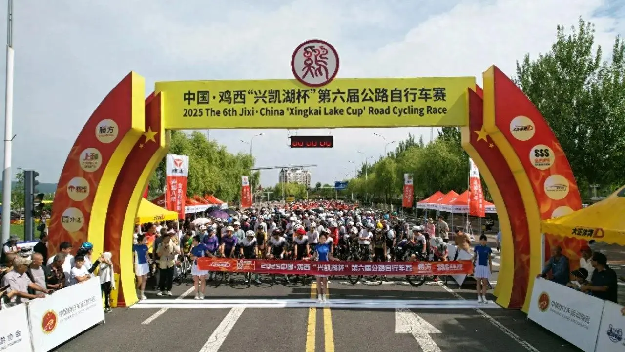 与国内, 引了来自澳, 跟着赛事去