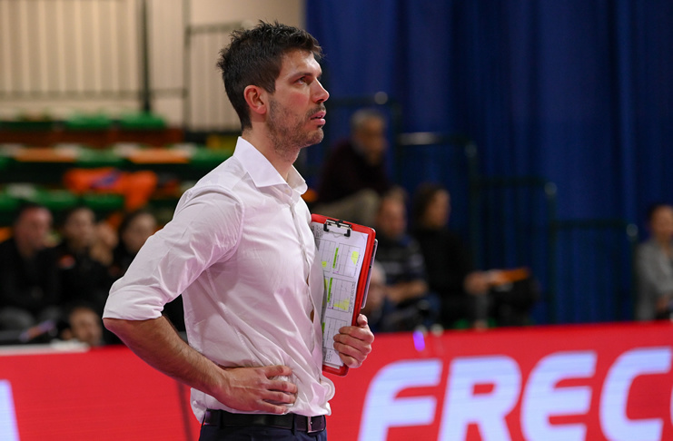 一开始她们 一开始她们