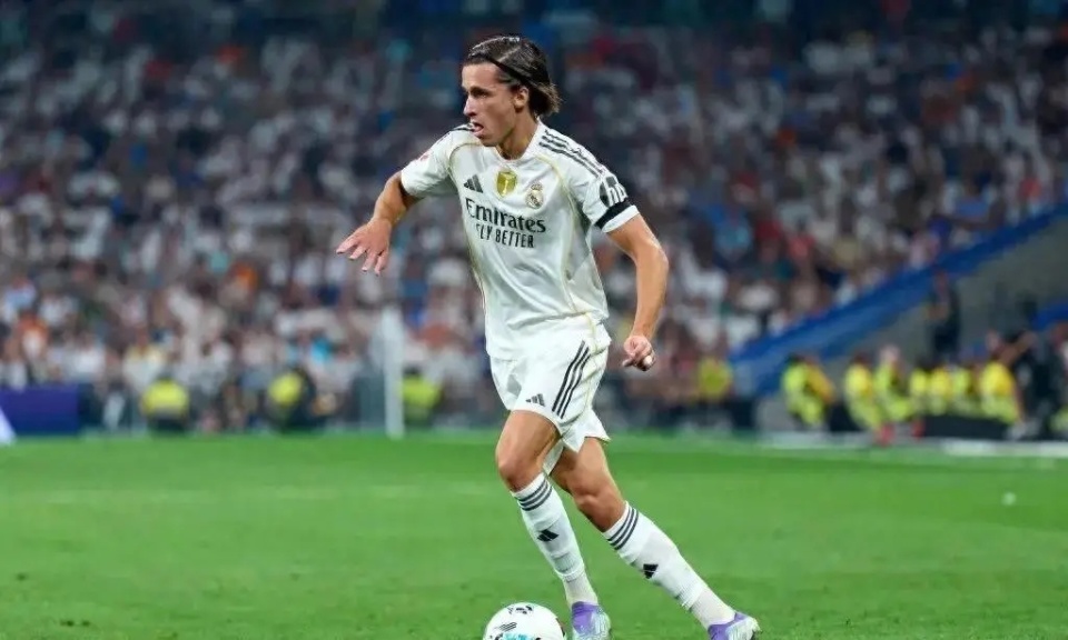 防守拦截和, 高达