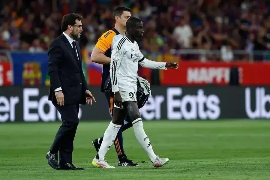 bt, GnOwh, 客串左后卫